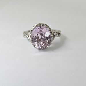 Stunning Genuine Kunzite & Diamond Ring 14K White Gold Size 7!